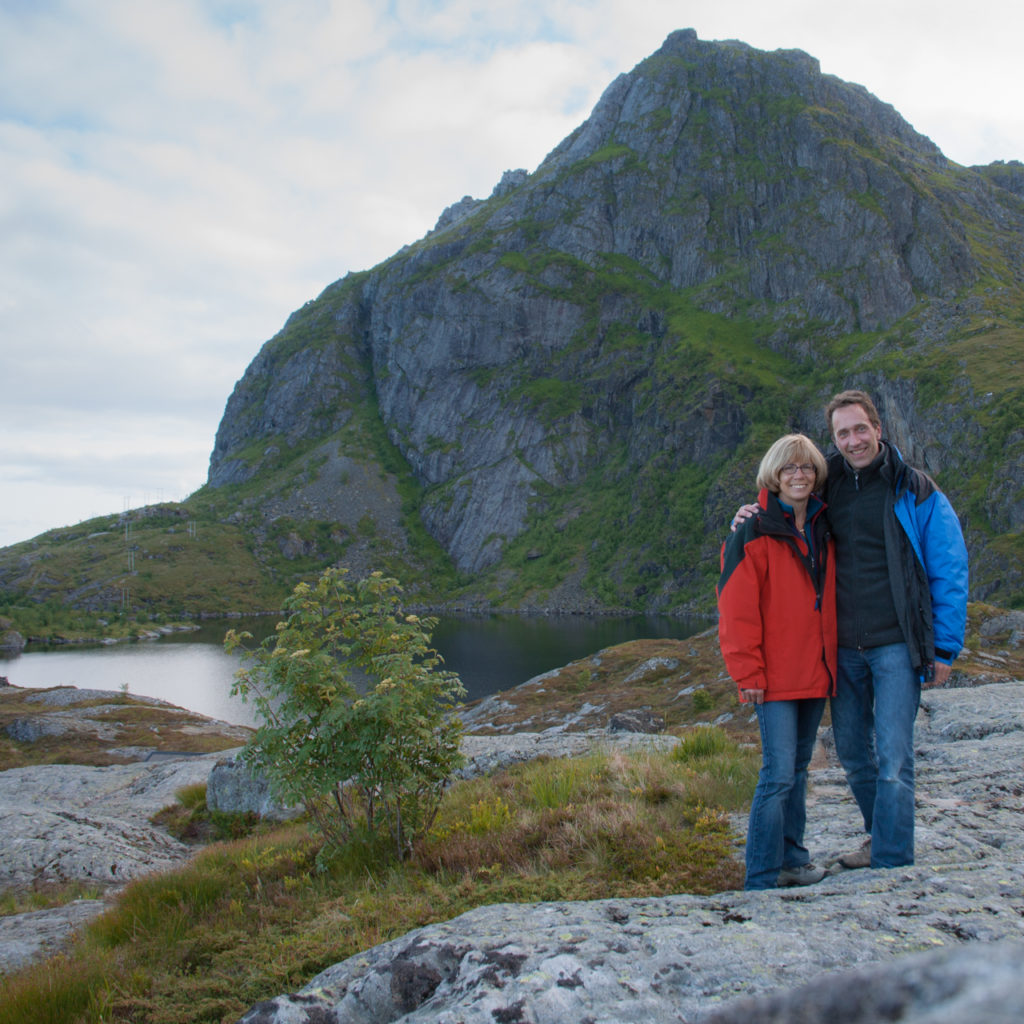 Judith und Tom Kaffka auf den Lofoten bei Dreharbeiten zum Film Ins Innere Norwegens